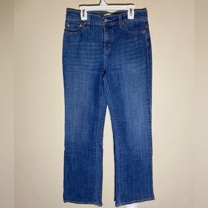 Levi's  512 women's perfectly slimming boot cut jeans, Size 8 medium